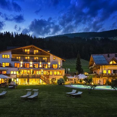 Helmhotel San Candido Dış mekan fotoğraf
