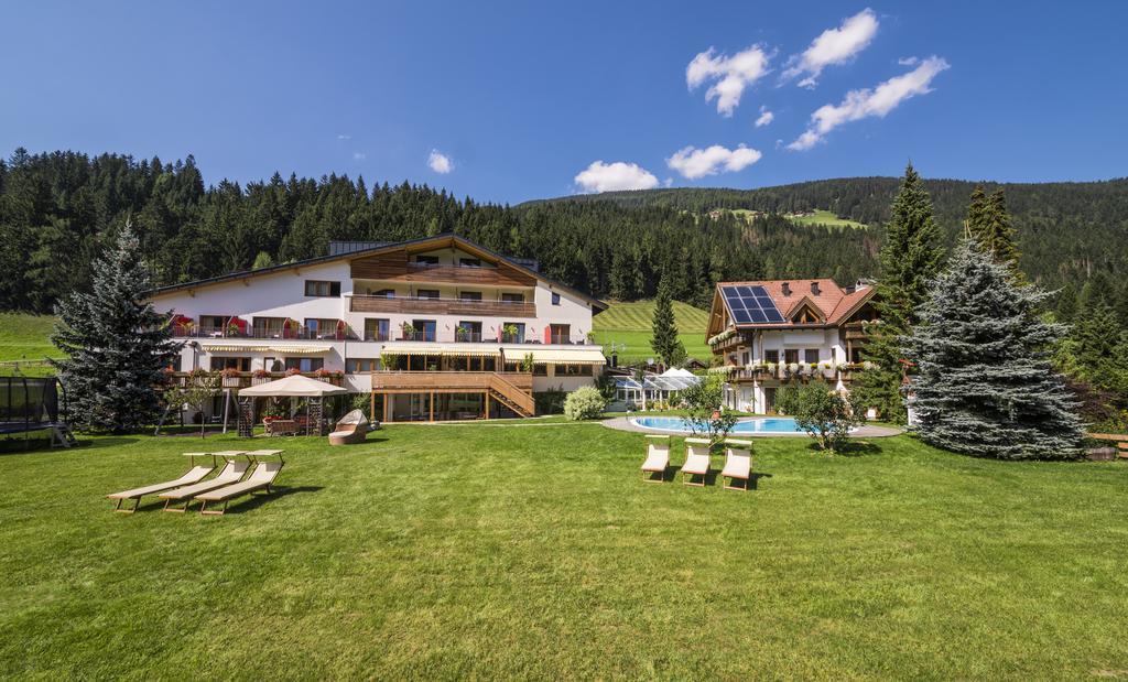 Helmhotel San Candido Dış mekan fotoğraf